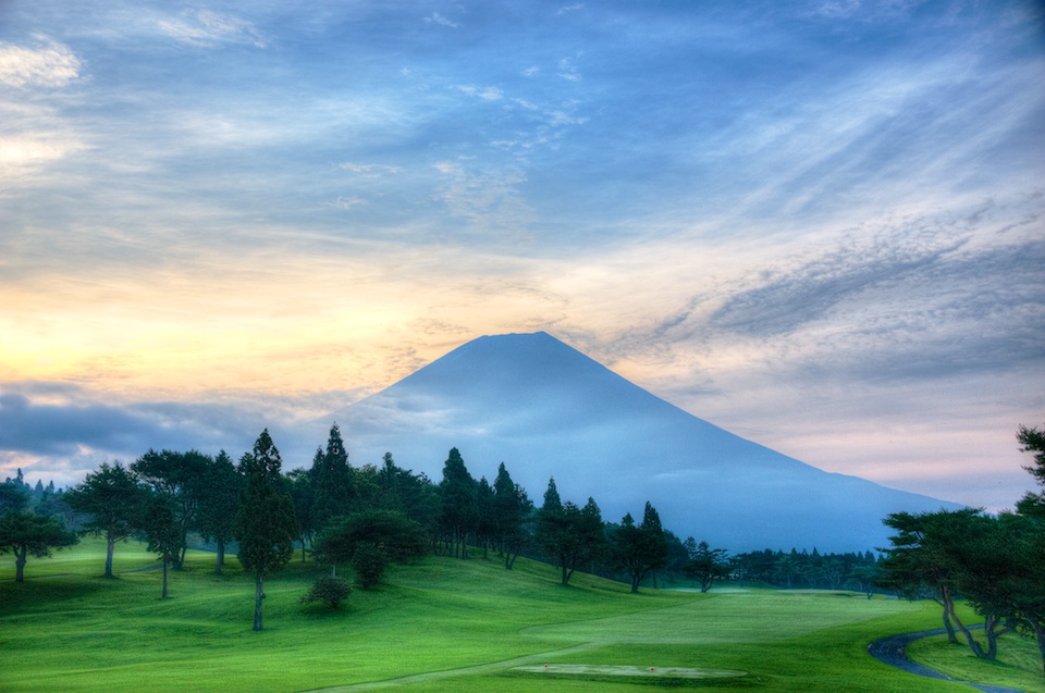 Mt-Fuji-5.jpg.f30eb10b38cd139fb639be4b5e41c01e.jpg