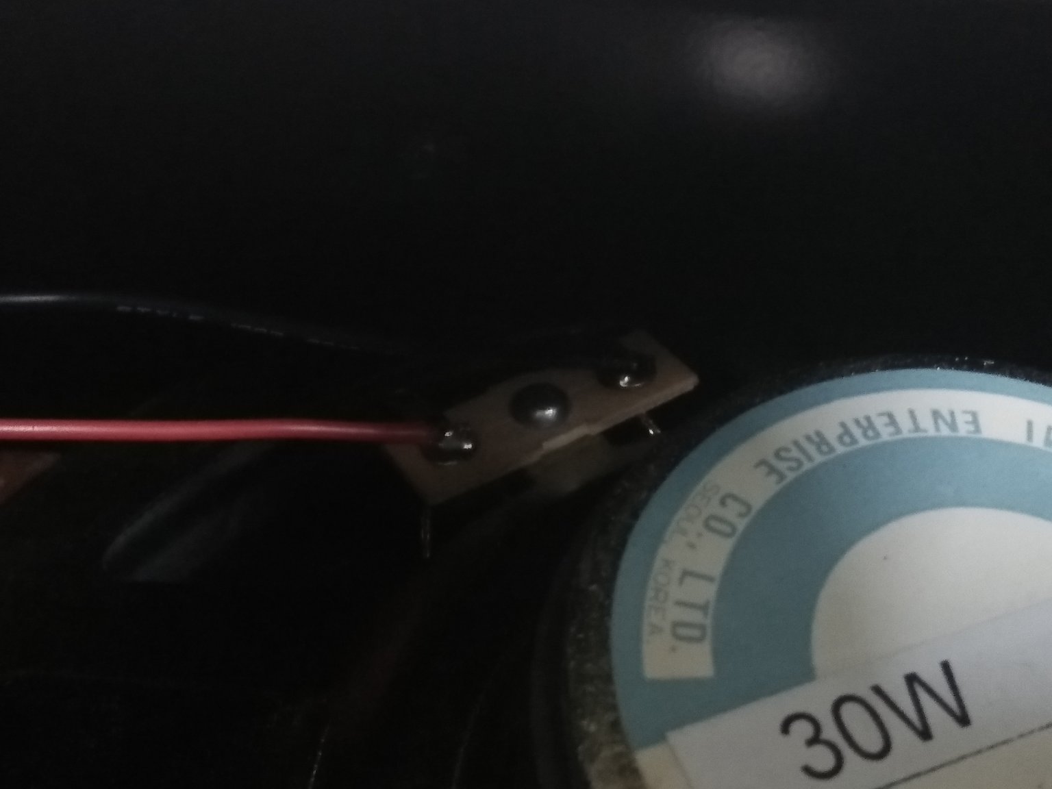Two-Pole_Conn.thumb.jpg.f618f7ca62da6911d6c3e722fcde62cd.jpg