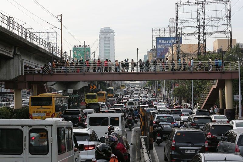 commuters-1_2021-10-14_14-45-07.jpg