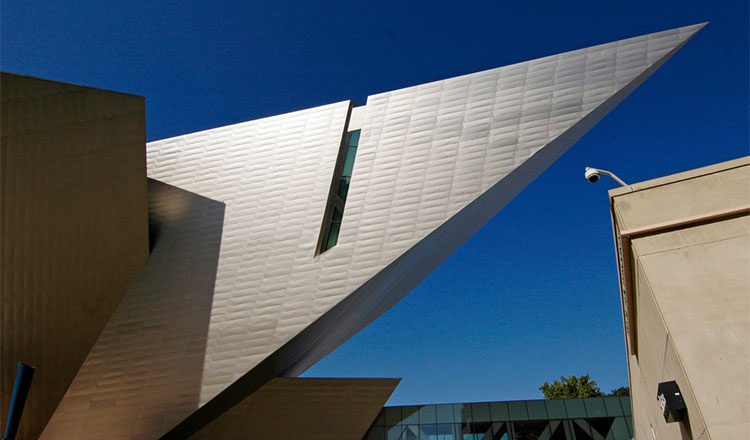 denver-art-museum-building.jpg.3eee96a7411bf077e95937dbbafe0a36.jpg