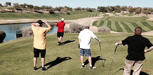 golfers-kitchell2.jpg.99ff1427ecffc8c514eb0294a854903b.jpg