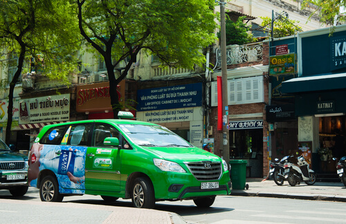 how-to-hire-a-taxi-to-the-cu-chi-tunnels-on-your-own.jpg.4d208394556af15946bd8b5bb1ee435f.jpg