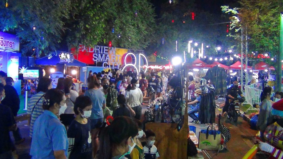 งานมหกรรมขนาดใหญ๋-ของจังหวัด.jpg