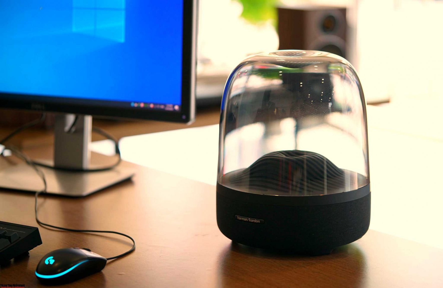 Harman-Kardon-Aura-Studio-3-Review-6.jpg