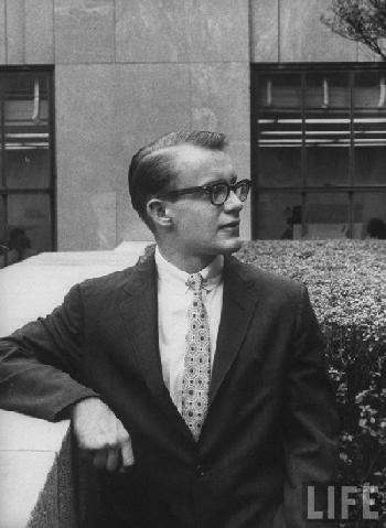 Michael_Rockefeller.jpg.499021a89ce26a4bdb45929aa85a4139.jpg