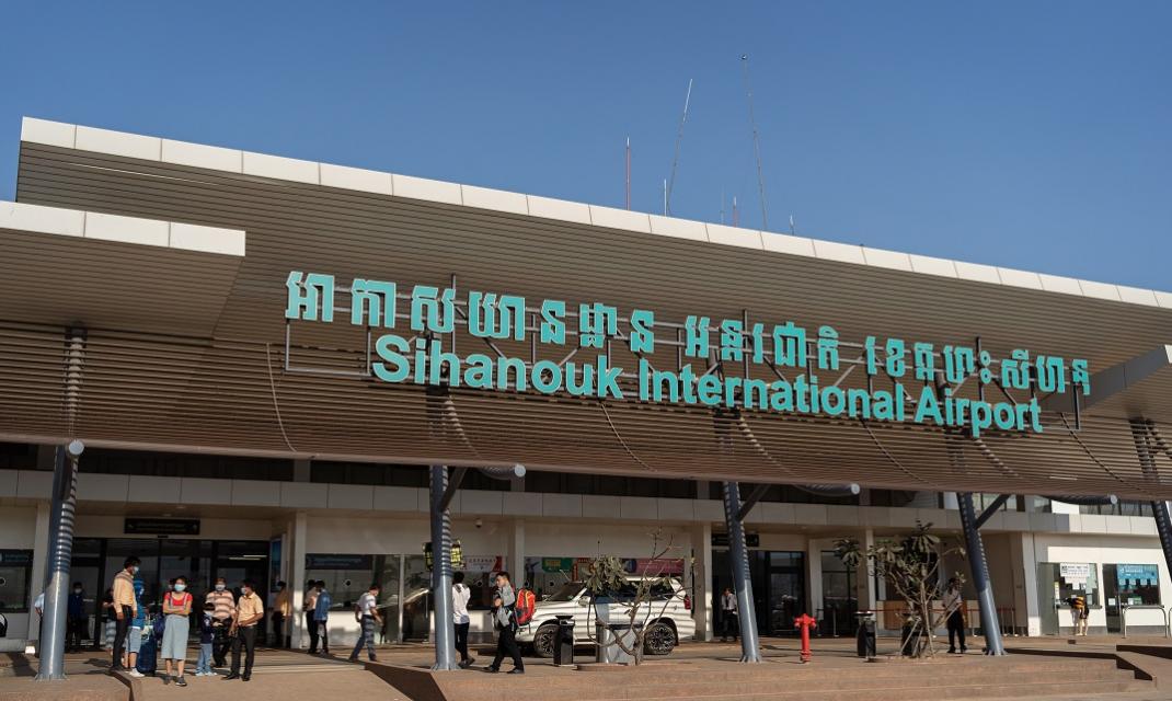 sihanoukville_airport_001.jpg.334dc1c2774692da8deb34121e72d67f.jpg