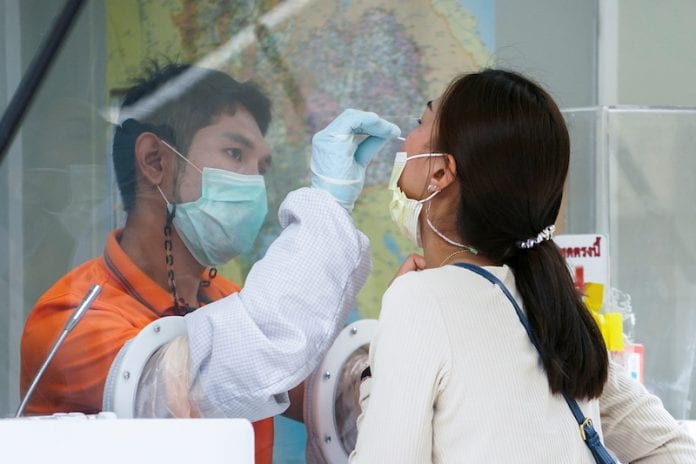2021-04-09T052922Z_1_LYNXMPEH3809J_RTROPTP_4_HEALTH-CORONAVIRUS-THAILAND-696x464.jpg