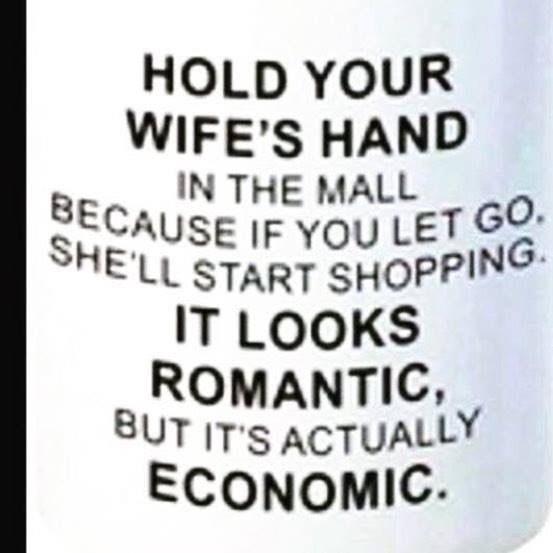 517532483_holdhands.jpg.fe963a6486f6ead0a269ce215e684d34.jpg