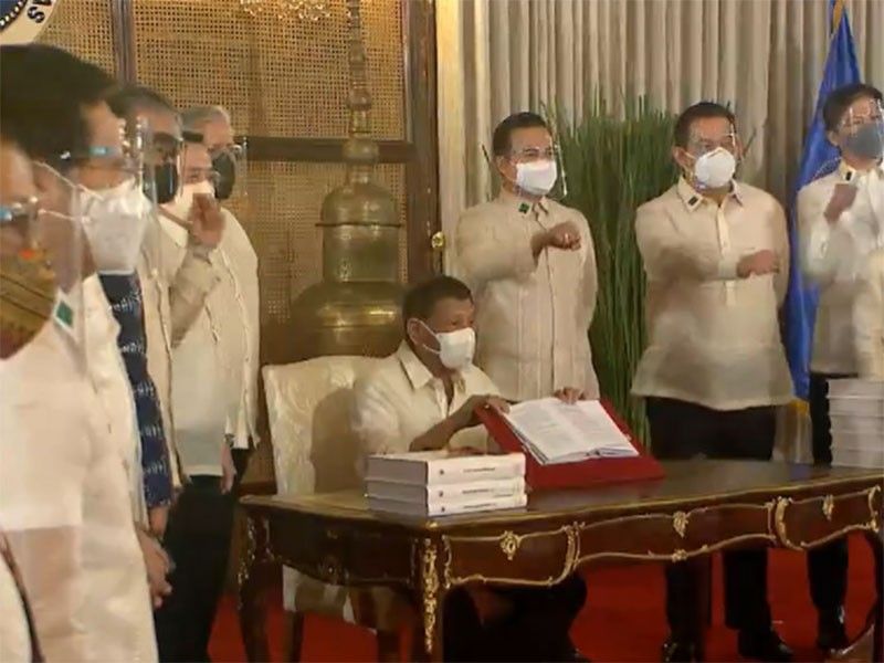 duterte-2022-budget_2021-12-30_12-17-09.jpg