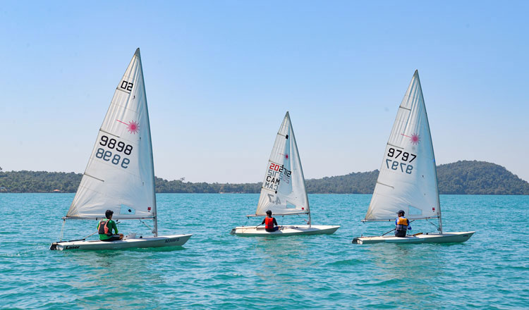 sailing8816.jpg.cd0d428fade3e91676b938d2d4b908c3.jpg