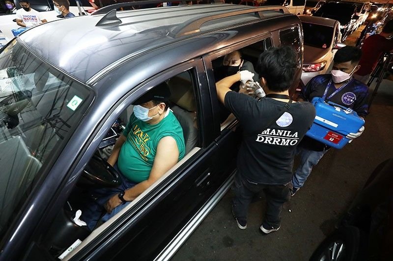 24-7-drive-thru-vaccination-manila-4_2022-01-18_09-29-28.jpg
