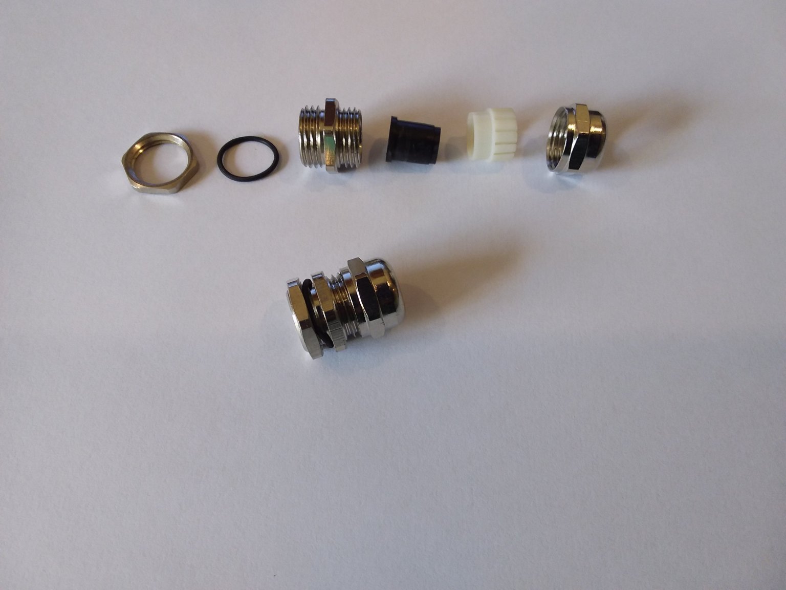 Cable glands.jpg