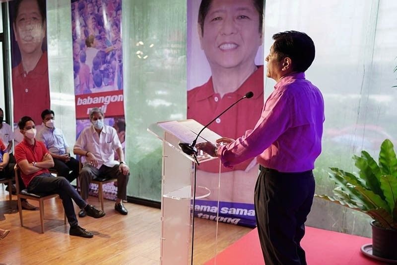 bongbong-marcos-announcement-podium-oct52021-11-0511-48-57_2022-01-24_15-11-42.jpg