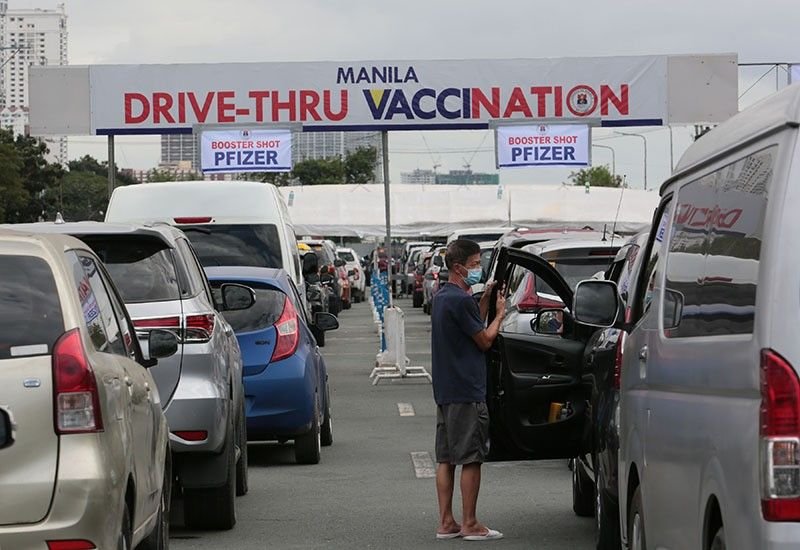 drivethru-vaccination-manila-4_2022-01-17_10-12-17.jpg