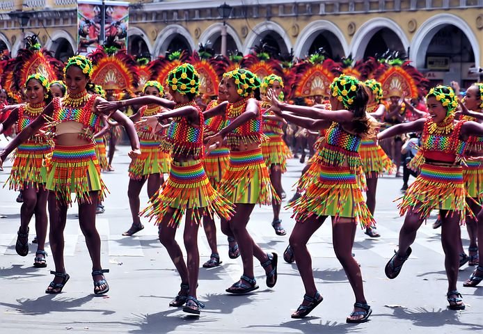 festival-3978246__480.jpg.6ec7568bbb3168ea5ccef51ece3ef6b8.jpg