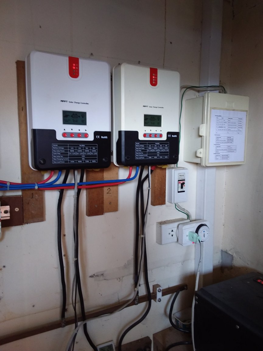 MPPT Charge Controlers SRNE MT4860.jpg