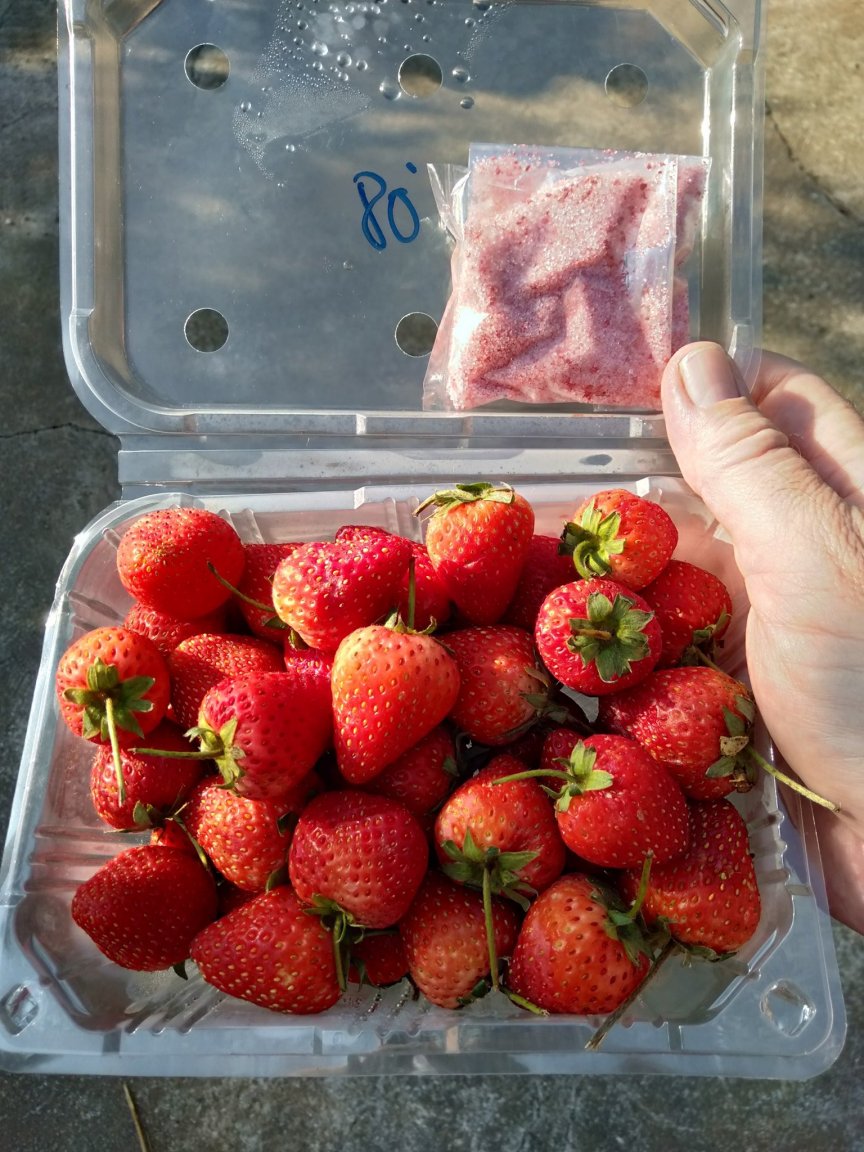 strawberries.jpg