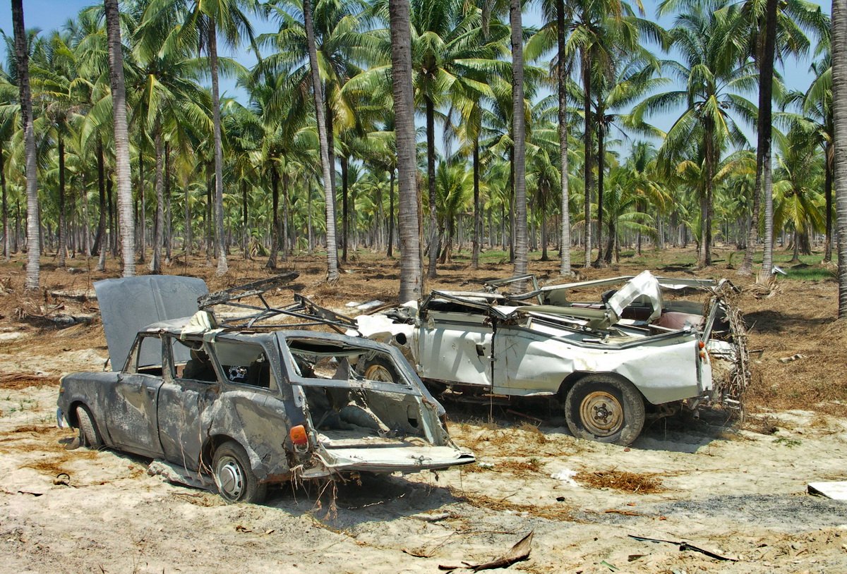 thailand-2005-khao-lak-tsunami-06bb.jpg.0dc8fdac771a9fd13ac159e3da5e1934.jpg
