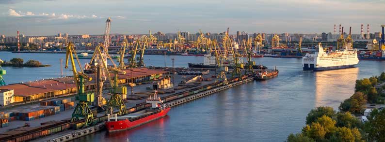 Port-of-St-Petersburg-794.jpg.8b184ea3aa3cf83f6b768ac7ec692c62.jpg