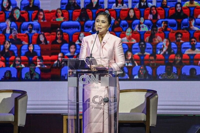 debate-reedited09_2022-03-02_10-50-16.jpg
