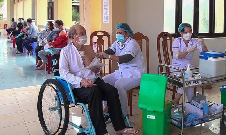 tiemvaccinetrendaophuquy-16481-2771-7952-1648131781_680x408.jpg