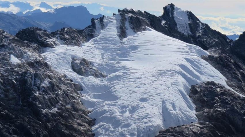 53924013_frozenmain.jpg.6c23426075a0b7c4896ebc7a2e4b5242.jpg