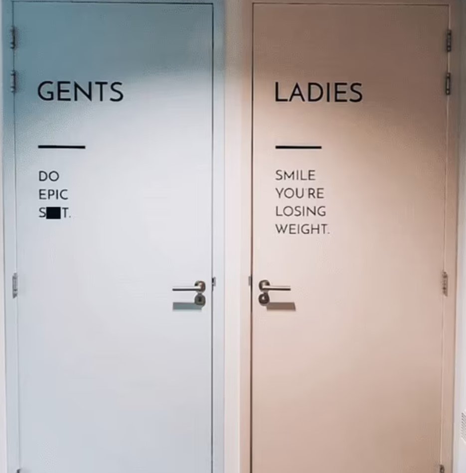 ToiletDoorSigns01.jpg.caaad2108fac5684c1689796f5e5d09f.jpg