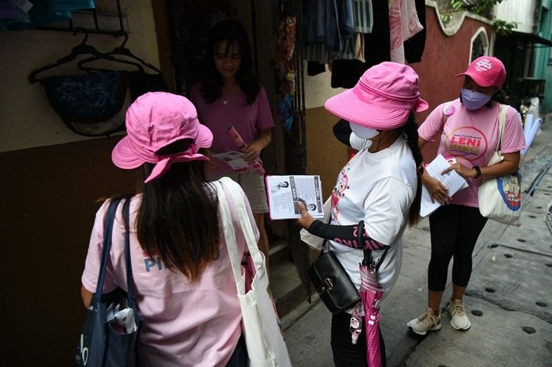 robredo-volunteers_2022-04-13_09-02-34.jpg