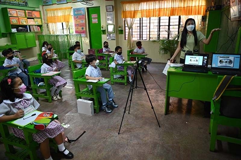 schools-pandemic_2022-04-18_14-44-32.jpg