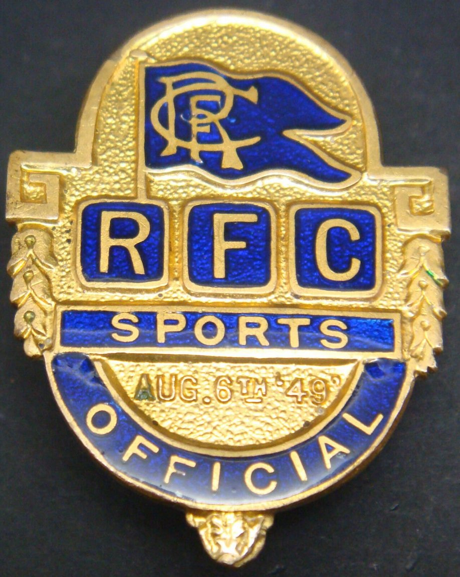 RANGERS FC Very rare OFFICIAL SPORTS CLUB Badge 06-08-1949 Maker VAUGHTONS B'ham.jpg