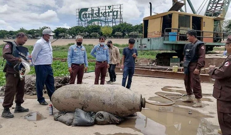 bomb1.jpg.e8ea7a4a03171d5c502aebe6bb30d198.jpg