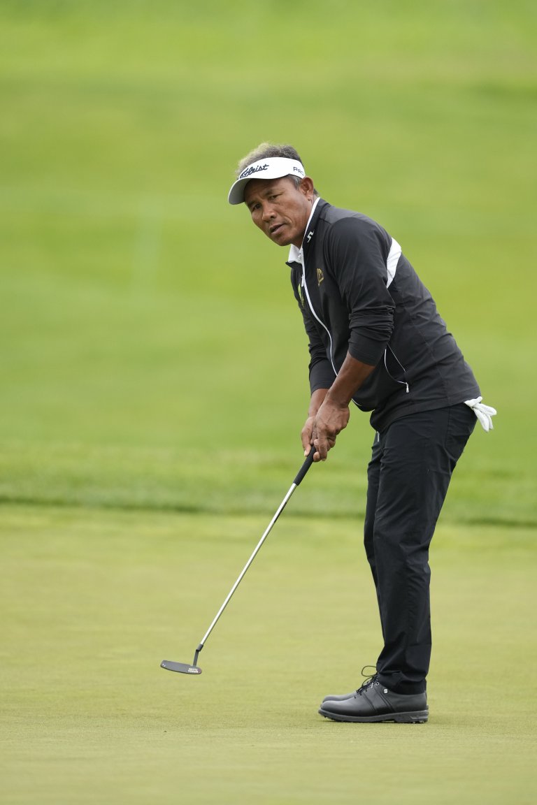 1330557856_ThognchaiJaideewatcheshisputtduringthesecondroundoftheAmericanFamilyInsuranceChampionship.CreditGettyImages.thumb.jpg.accca9f63e77a61a540e6d9124f58215.jpg