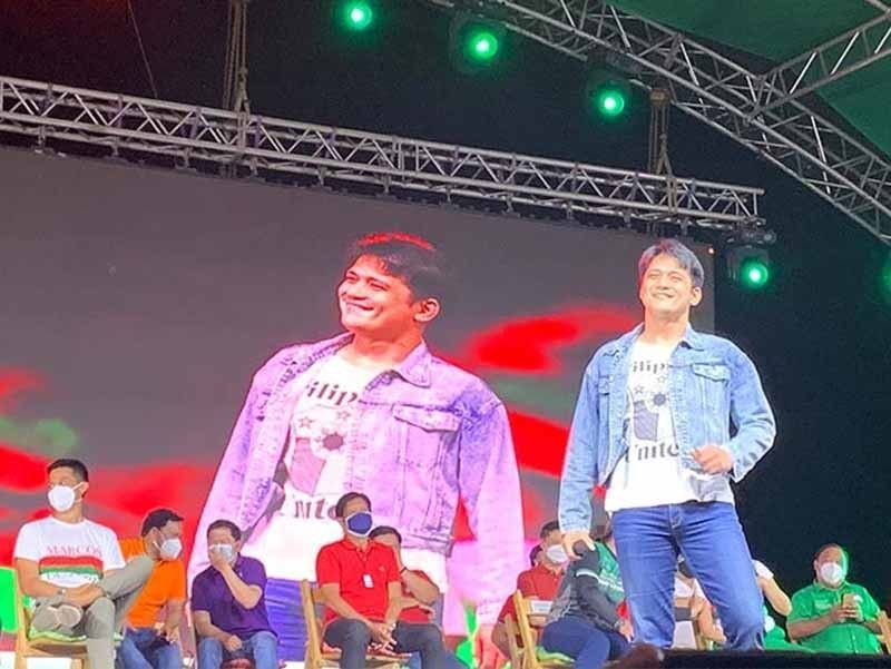 robin-padilla-paoay-sand-dunes-feb16_2022-02-17_07-45-16.jpg