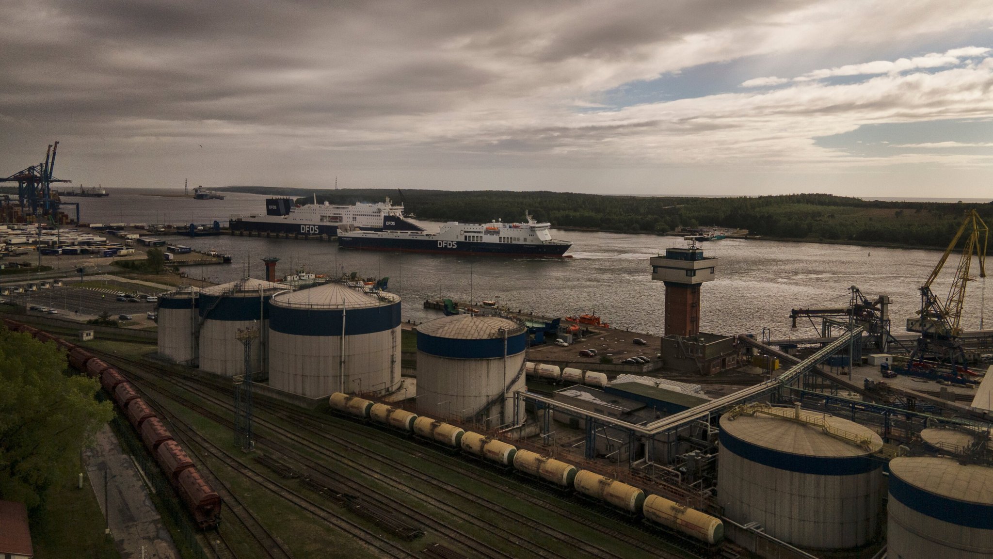 01ukraine-grain-01-videoSixteenByNine3000.thumb.jpg.b130a22e83586b717a072dd55449df05.jpg