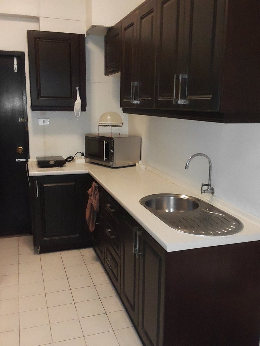 Kitchen 2.jpg