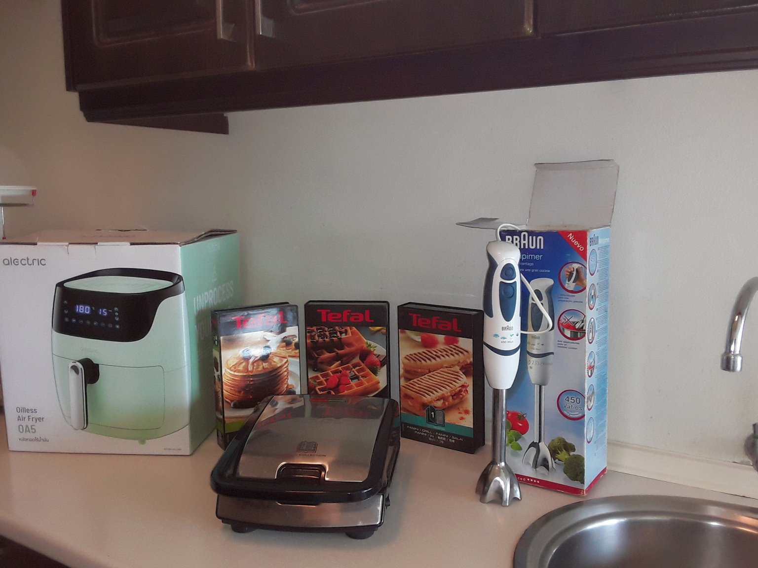 Kitchen appliances 2.jpg
