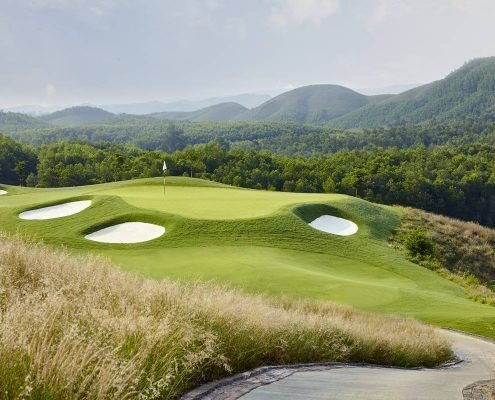 Ba-Na-Hills-Golf-Club_06-495x400.jpg.00c76fc83d46b7fb4b7e6e3f4558c2ae.jpg