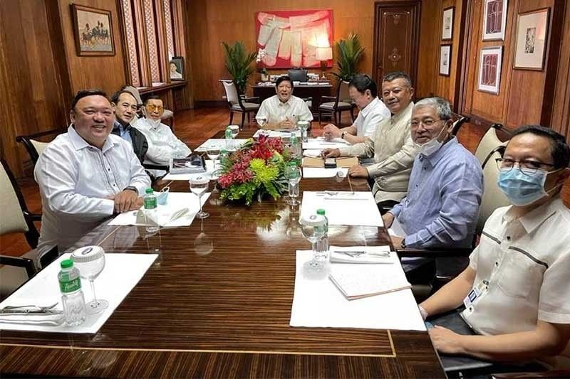 legal-execs-meeting-roque_2022-07-28_11-56-17.jpg