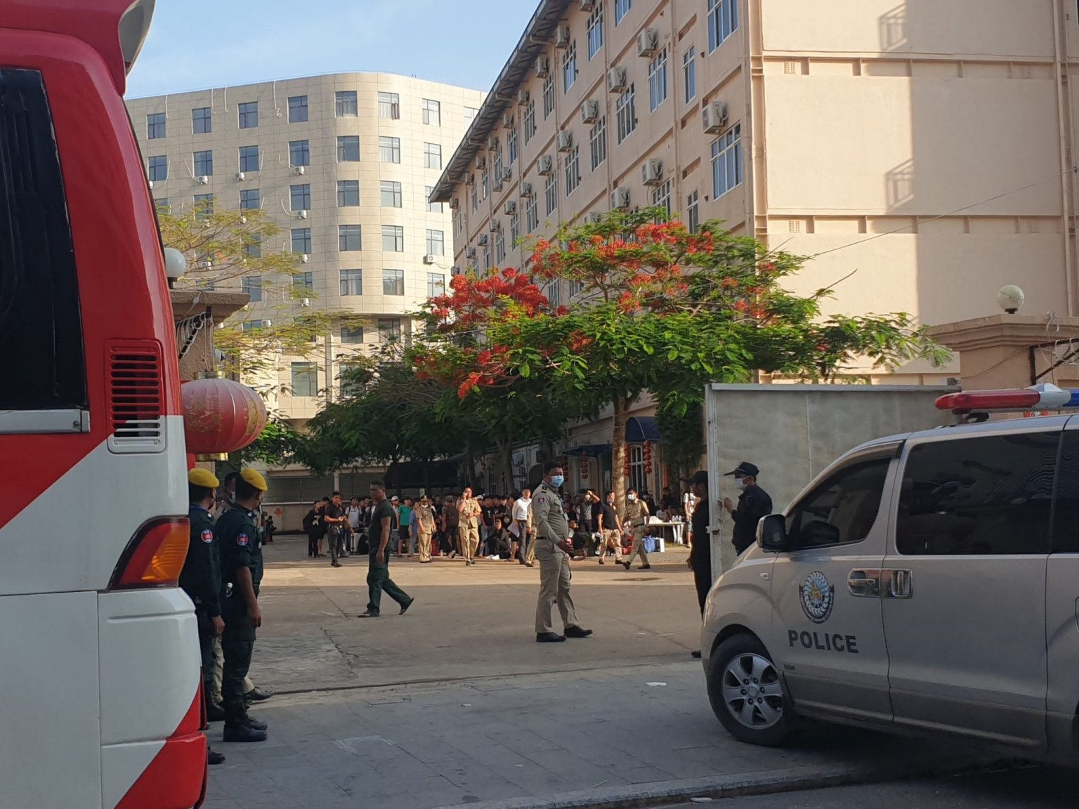 2022-04-29-shv-jin-gang-police-van-2048x1536.thumb.jpg.b1b5e1cffe6a98ac281115d1a1476e9e.jpg