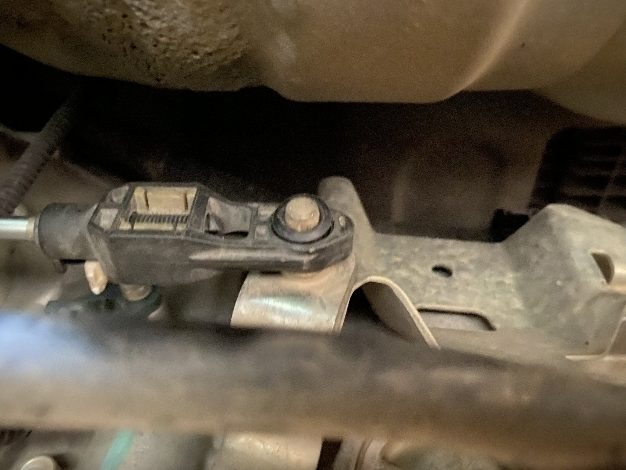 Isuzu Transmission part.jpeg