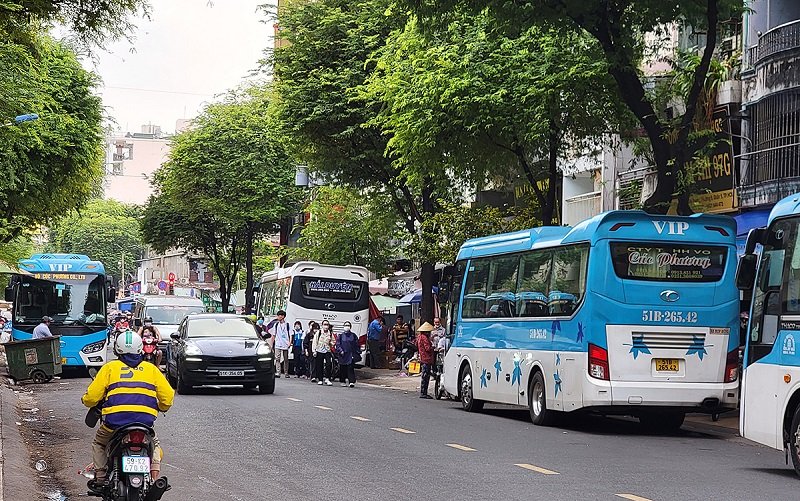 bus-1961-1668739632.jpg