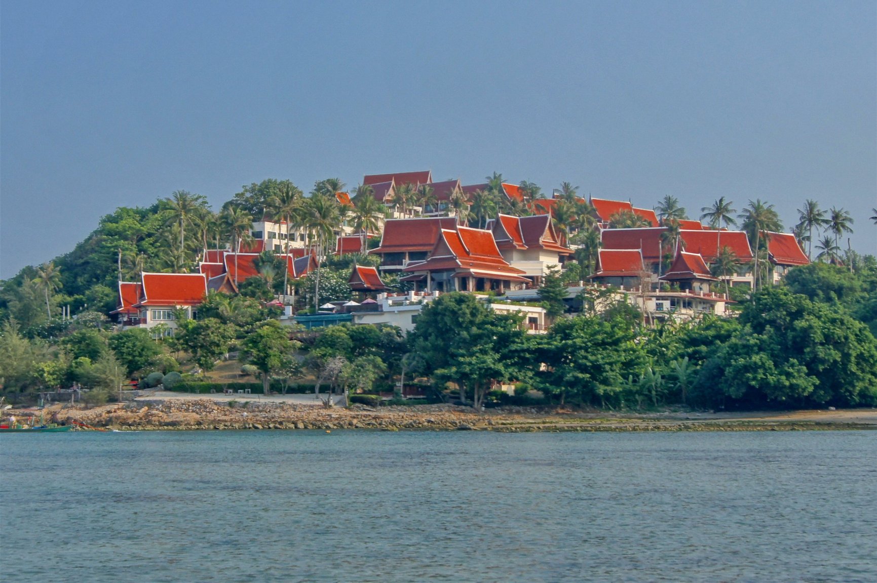 luxury-resort.thumb.jpg.32f11b74e4f04ac1ab8cbbe0c9e4e58c.jpg