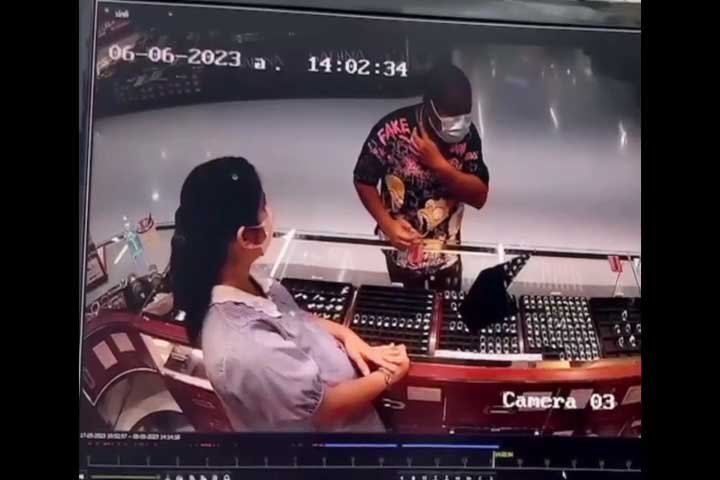 ล่าระทึงชิงทอง.mp4_000001750.jpg