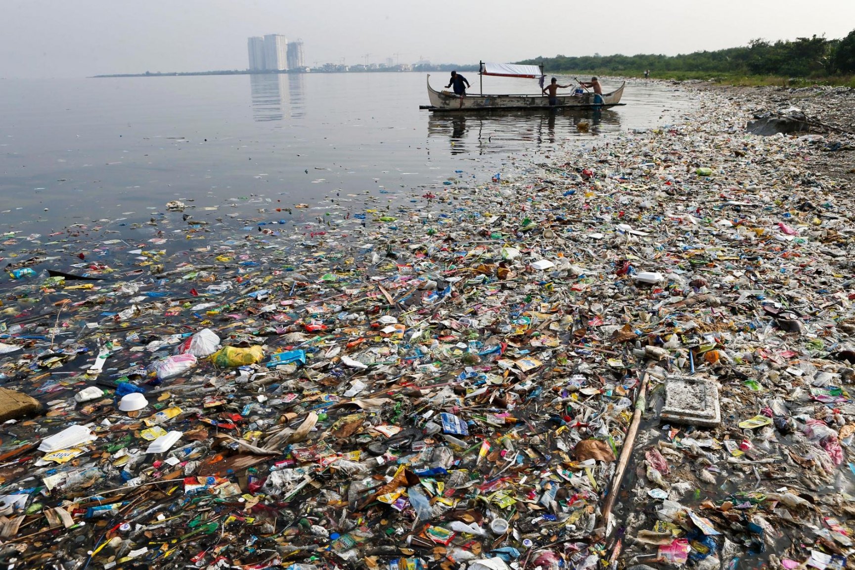plastic-ocean-pollution.jpg