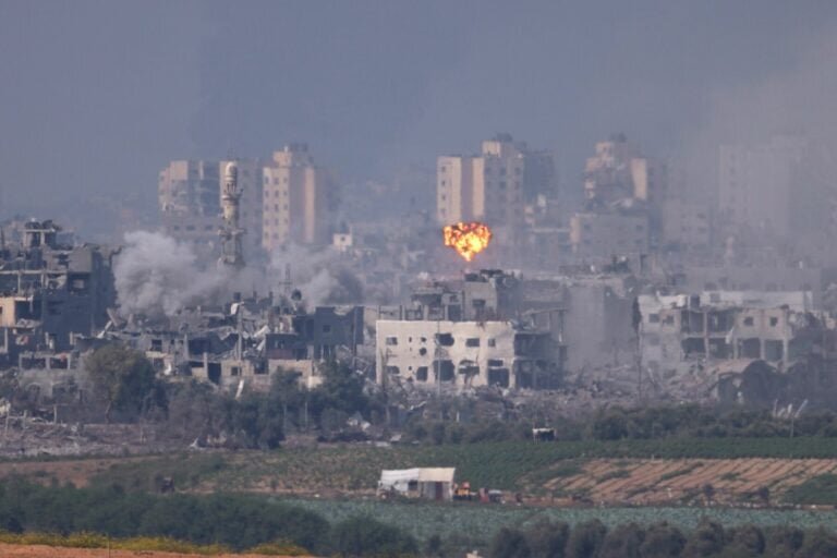 231028060919-02-gaza-bombardment-10282023-768x512.jpg