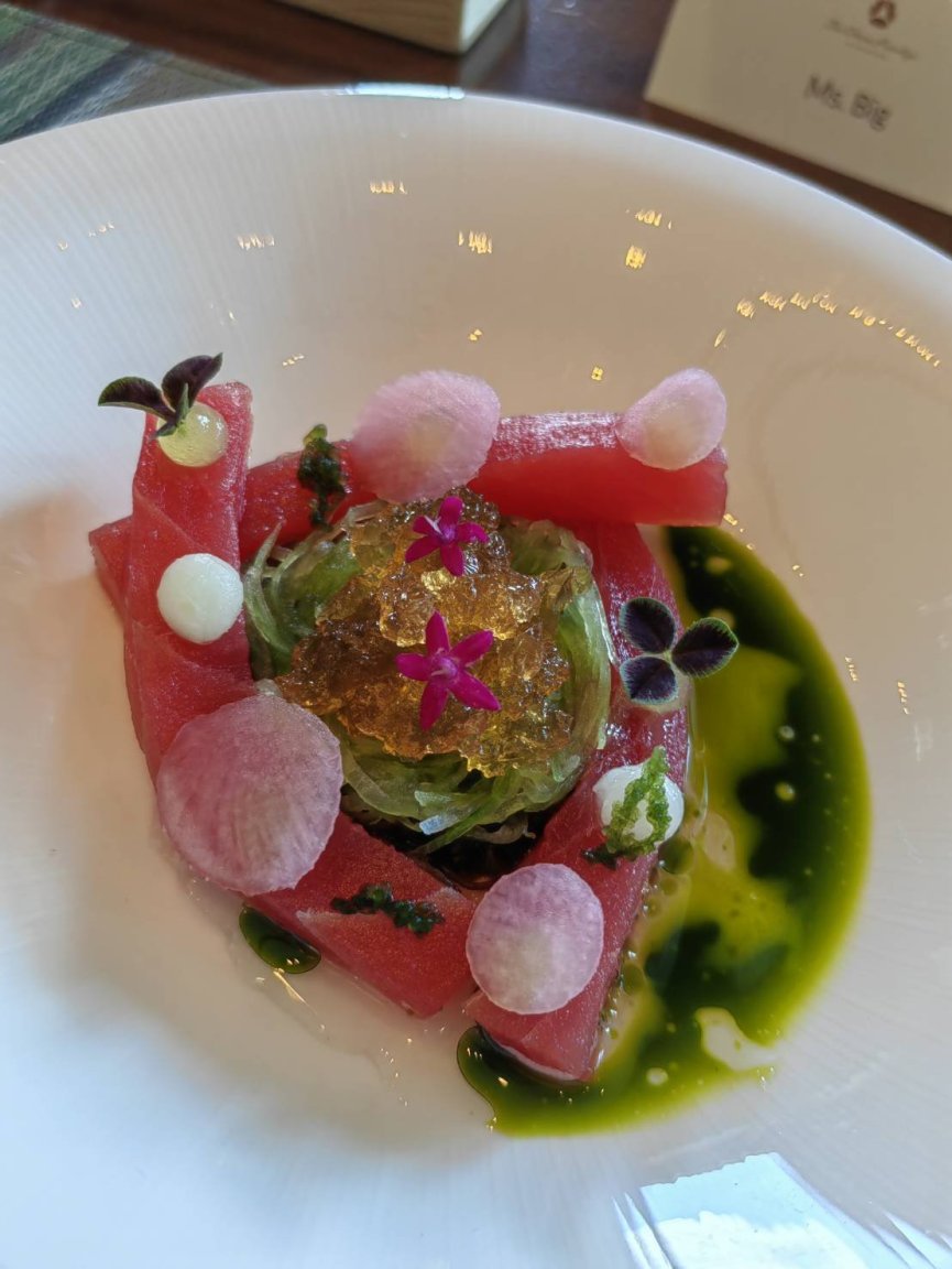 Tuna Akami Sashimi.jpg
