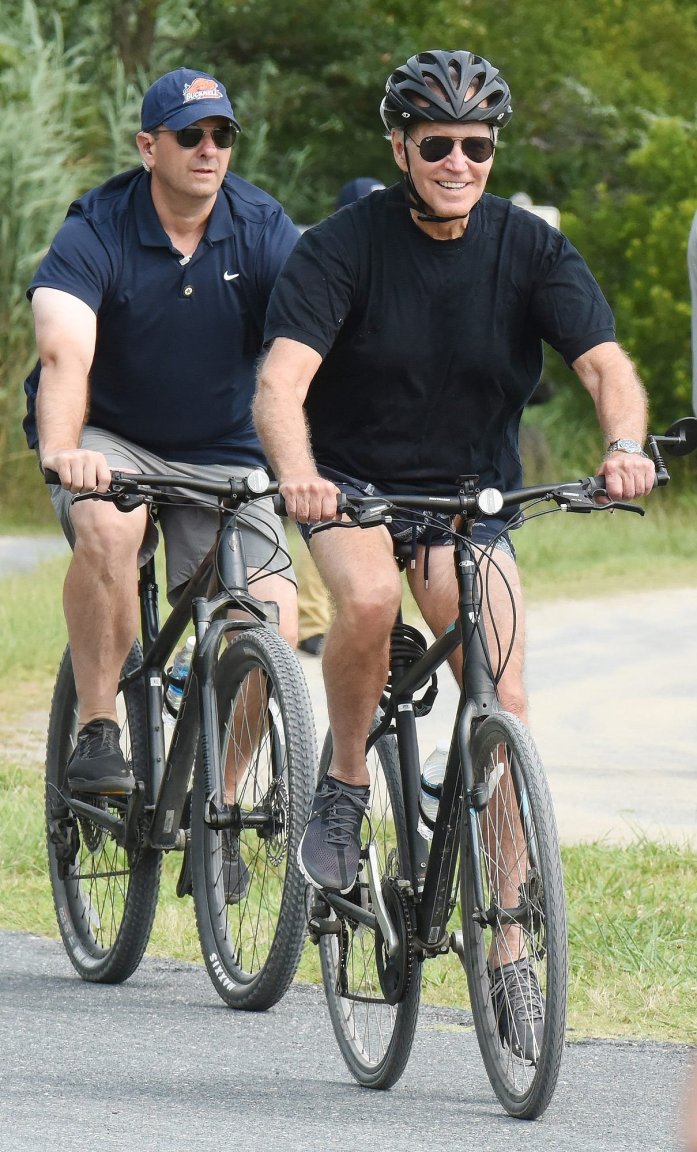7f0d0012-b395-4f6c-a69b-b4529452a72f-WIL-080323-President_Biden_Bike_Ride-cs.5606.jpg