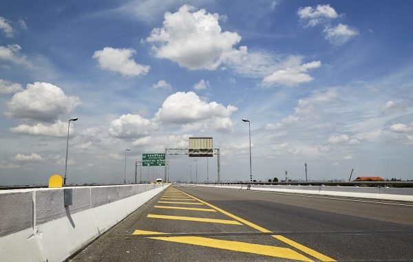 expressway-thailand-600x381.jpeg
