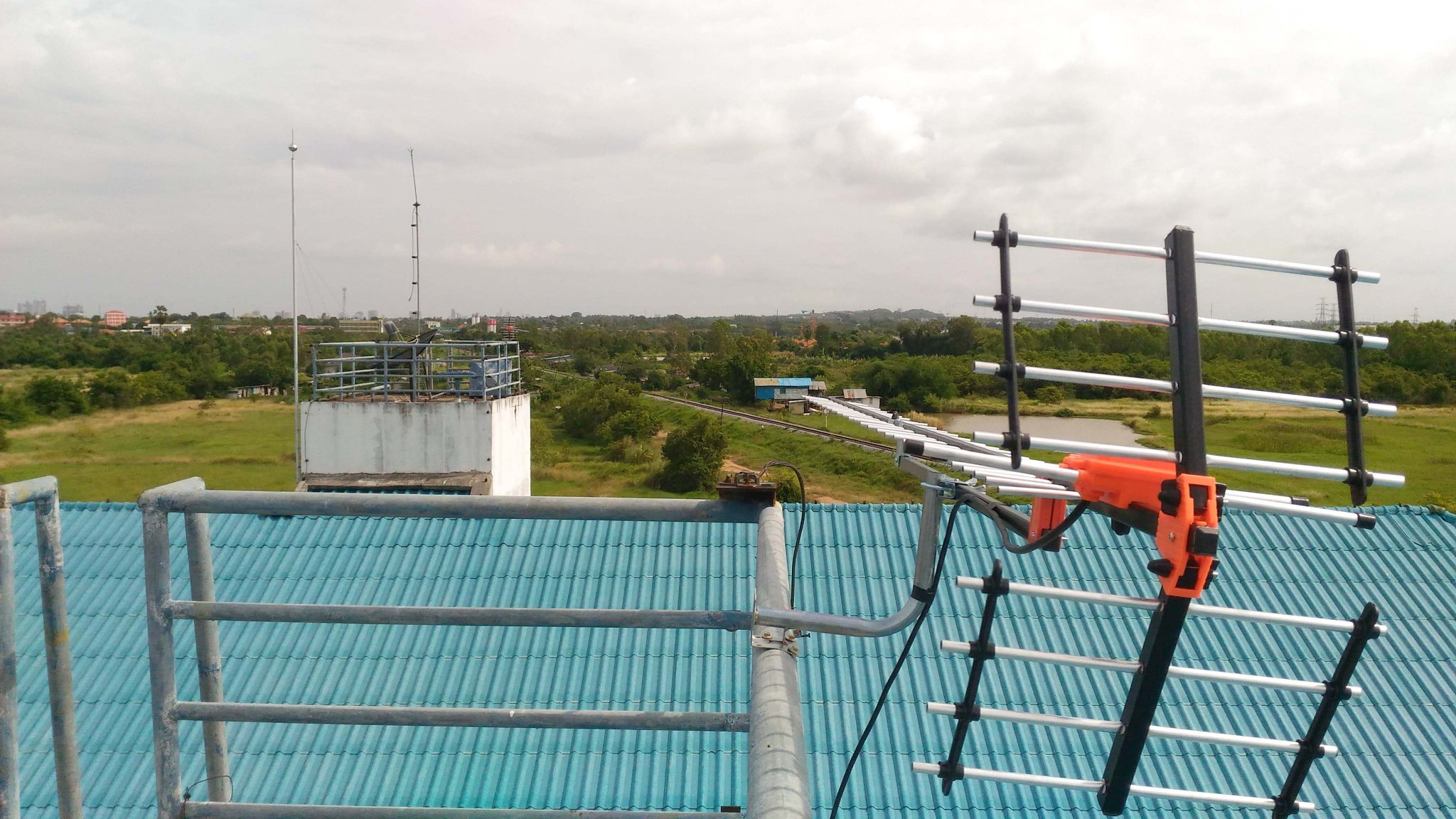 BETADigitalTVAntenna(HD-37E).thumb.jpg.fd25f61e2cd333c088f688e60a085249.jpg