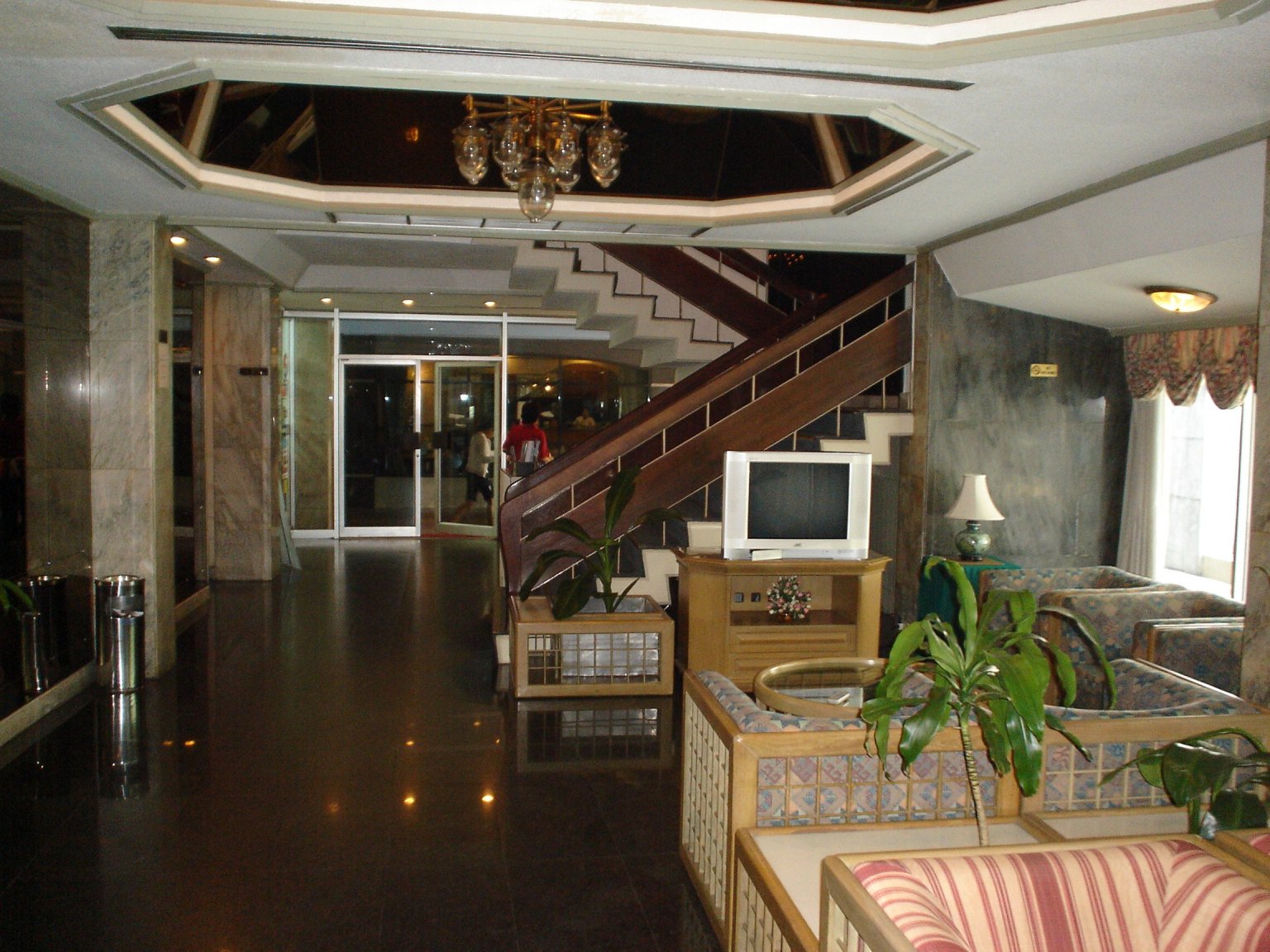 HONEY HOTEL LOBBY.jpg